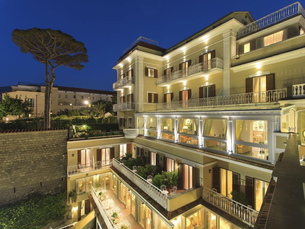 Hotel Corallo Sorrento Sant'Agnello Bagian luar foto